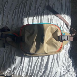 Cotopaxi Fanny pack hip bag 4 L
